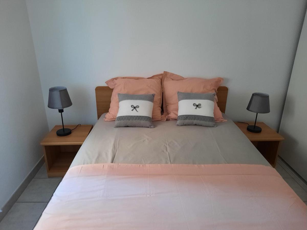 Joli F2 46M2 Menton Centre, Balcon,Parking Exterior foto