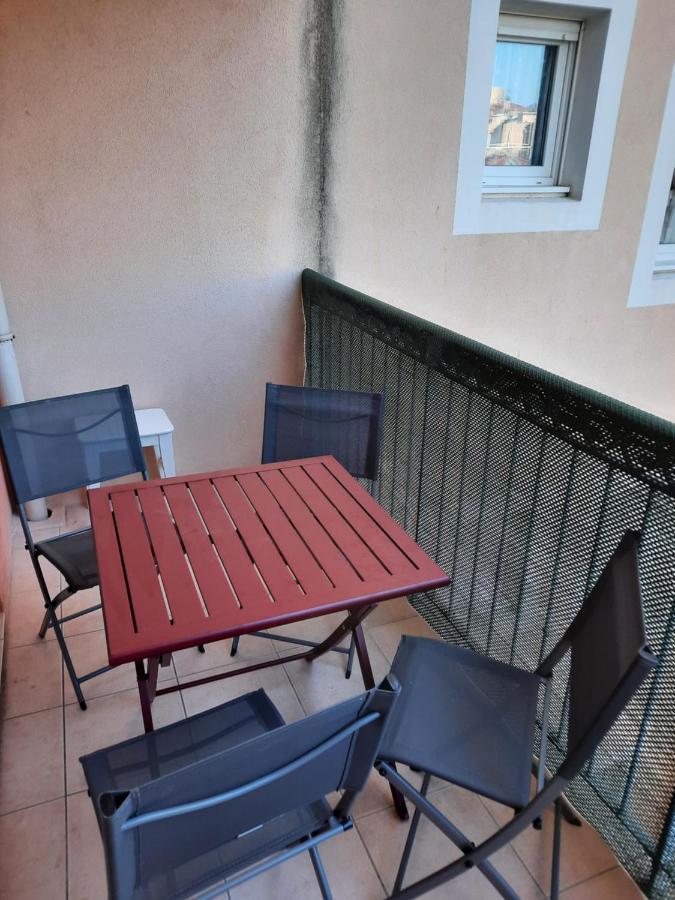 Joli F2 46M2 Menton Centre, Balcon,Parking Exterior foto